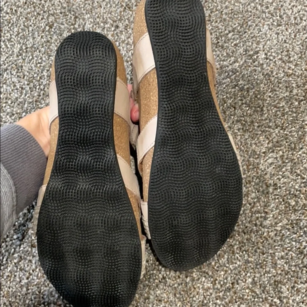 Taos Sandals - Picture 2 of 3